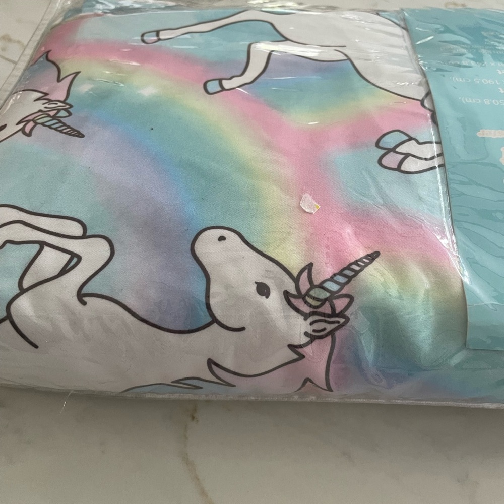 Justice Unicorn Rainbow Twin Sheet Set - Pink and Blue retired.